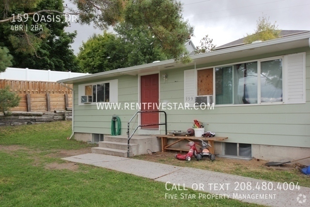 Building Photo - Wonderful 4 Bedroom 2 Bathroom Home Availa...