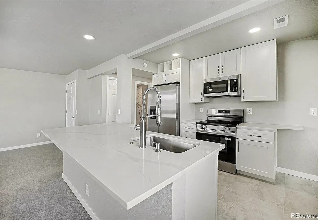 Photo - 7711 Kenwood St