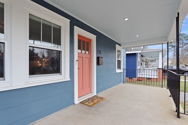 Photo - 215 E Cummings Ave