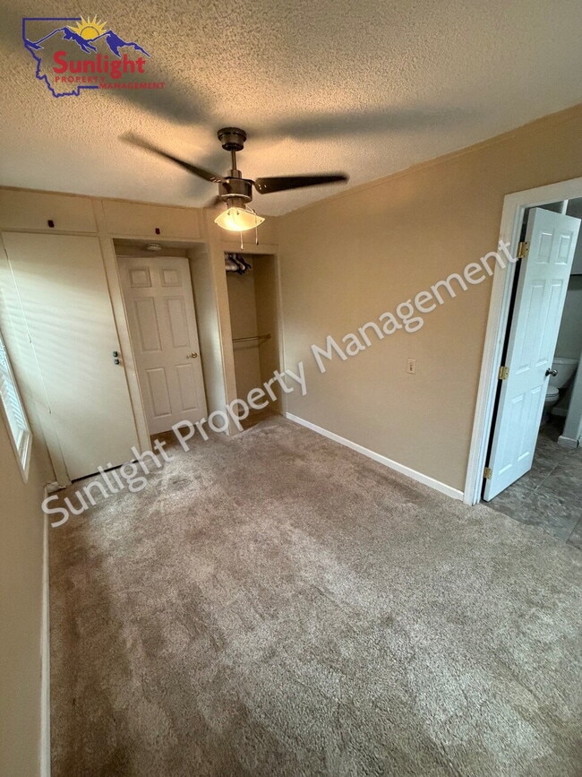 Photo - 305 N 5th Ave