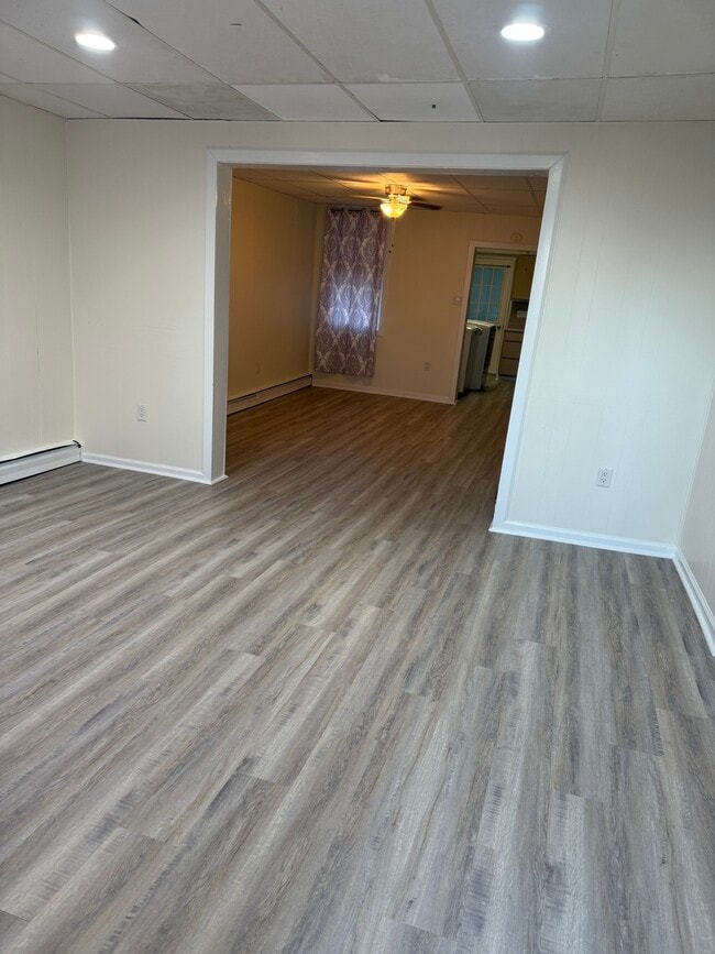 Photo - 395 Scott St