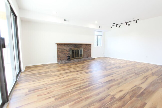 Photo - 600 Manhattan Dr Unit C7