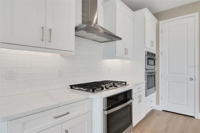 Photo - 2217 6th St E