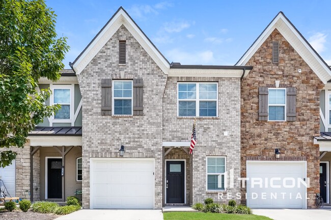 Photo - 121 Hickory Sta Ln