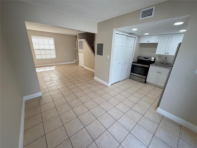 Photo - 3007 S Manhattan Ave