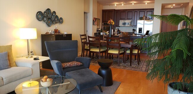 Photo - 1235 S Prairie Ave Unit 1802