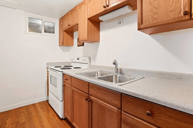 Photo - 1430 S 1300 E