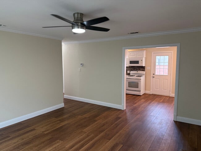Photo - 6015 8th Ave