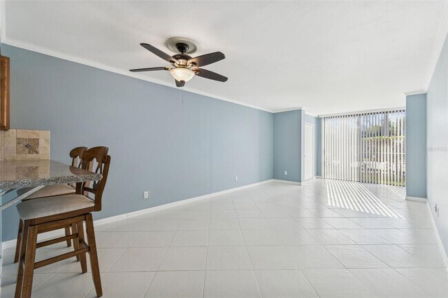 Photo - 2051 Skimmer Ct Unit 114