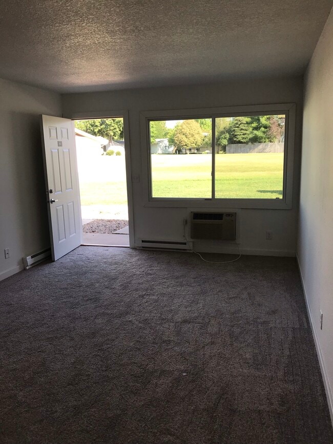 Key West Apartments Mason City, IA