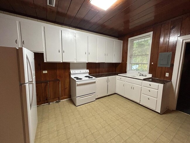 Photo - 2139 W Andrews Ave