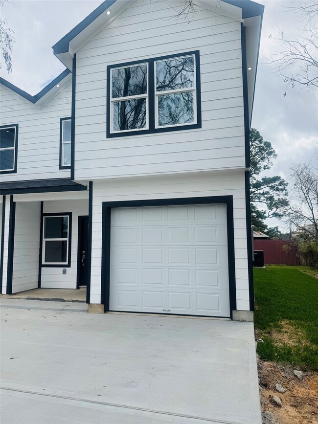 Photo - 2622 Metcalf St