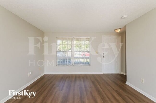 Photo - 1007 Coldstream Ct