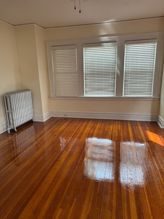 Photo - 102 Riggs Pl Unit 1stfloor