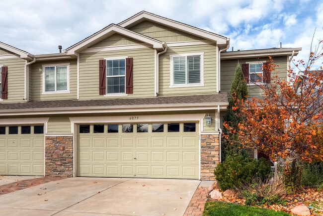 Building Photo - 6079 Raleigh Cir Rental