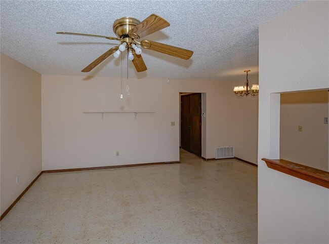 Photo - 931 SW 63rd St