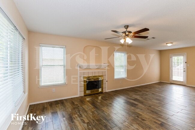 Photo - 4368 Onyx Dr