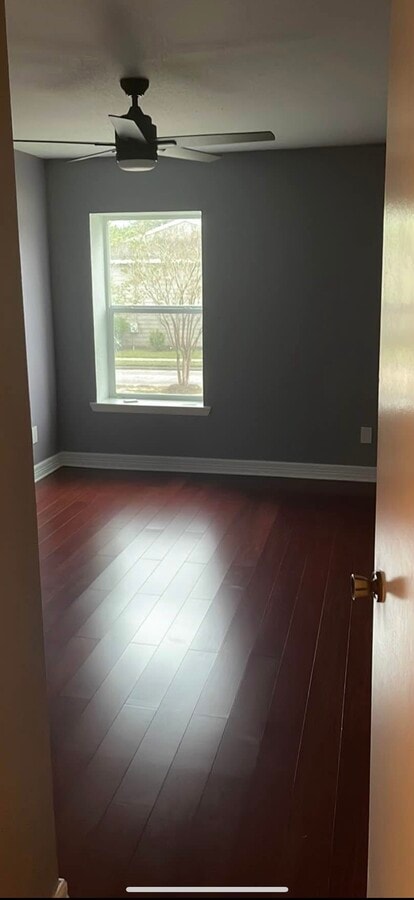 Photo - 5800 Lumberdale Rd Townhome