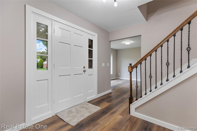 Photo - 5842 Marble Dr