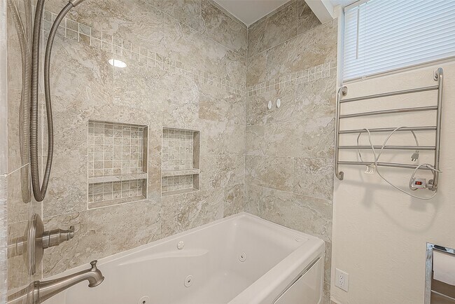 Photo - 3019 Stoney Brook Dr