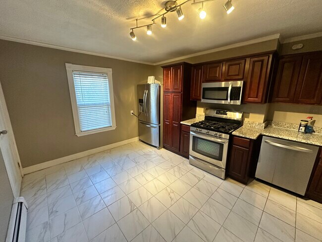 Photo - 20 Linden St Unit 1