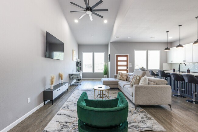 5830 Doolittle Blvd Unit A