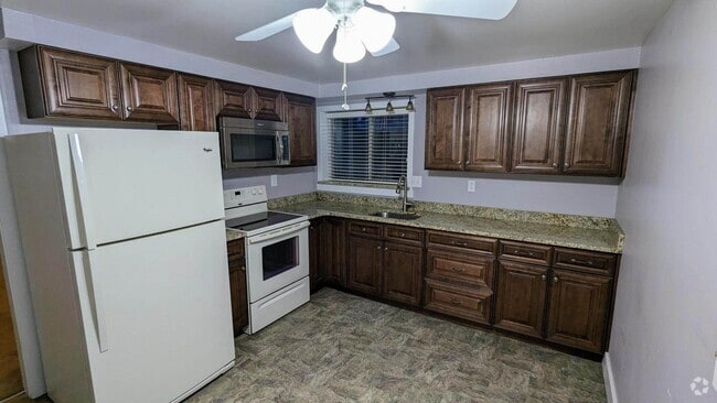 Building Photo - 11338 S 2700 W Unit basement apartment
