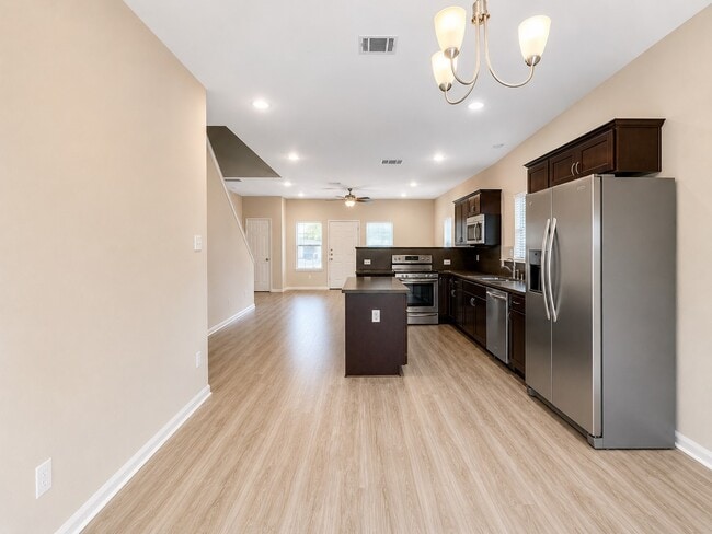 Photo - 3986 Avenue B
