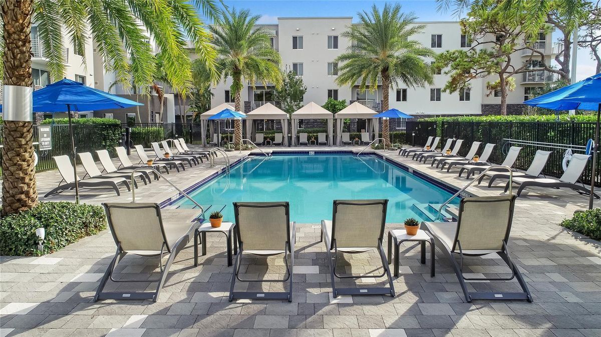 Photo - 1240 NE 24th St