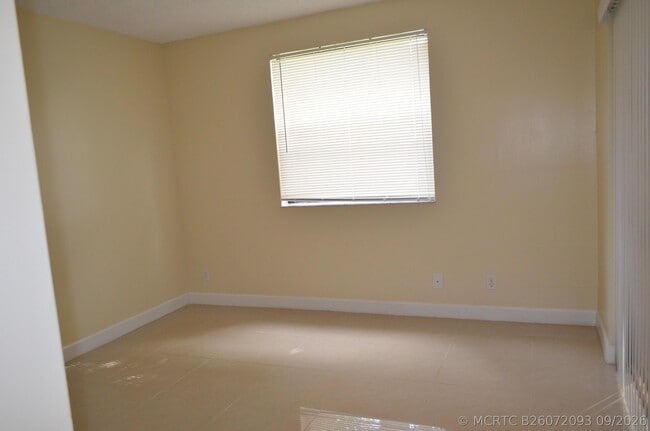 Photo - 5821 Riverside Dr Unit 105B2