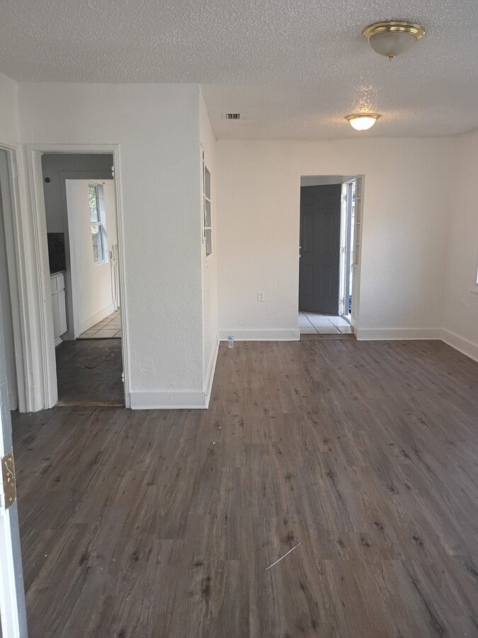 Photo - 1851 E 24th St