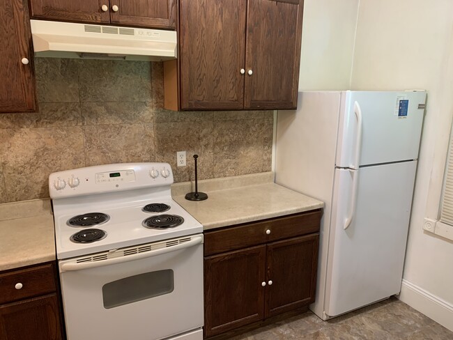 Photo - 421 E Railroad St