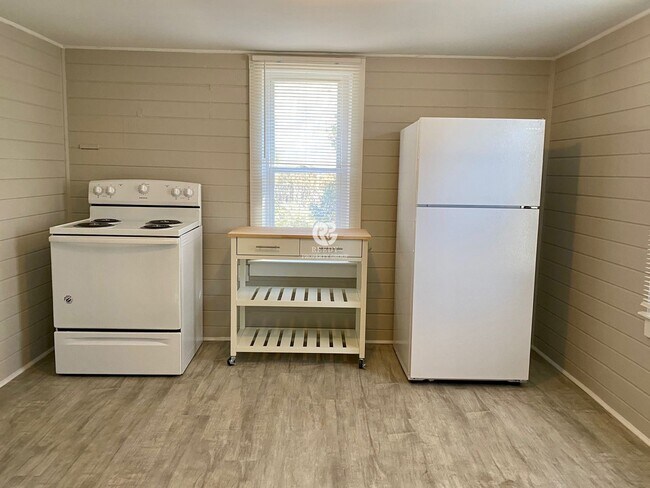 Photo - Remodeled 2 bedroom / 1 bathroom home available now!
