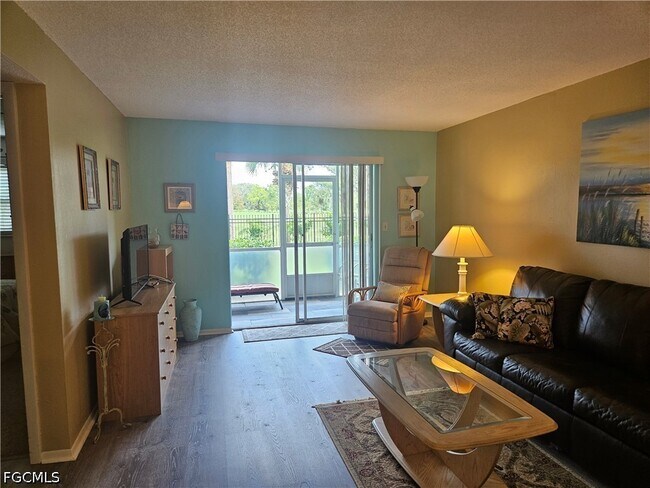 6777 Winkler Rd Unit 168