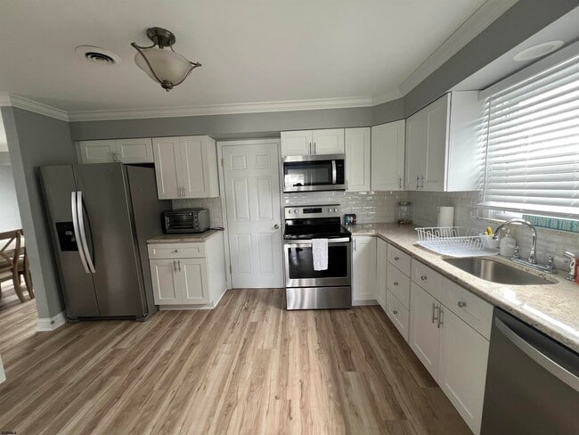 Photo - 103 N Belmont Ave