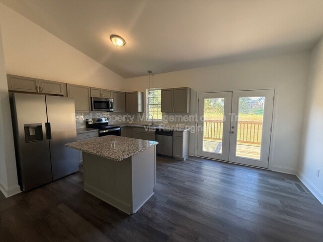 Photo - 3773 Hinshaw Country Rd