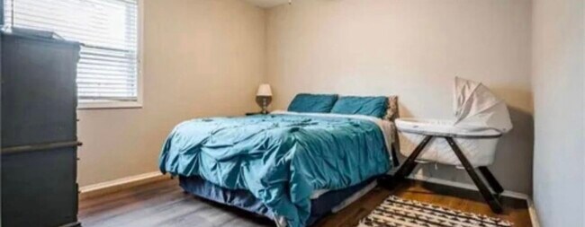 Photo - 1906 Springfield Center Rd