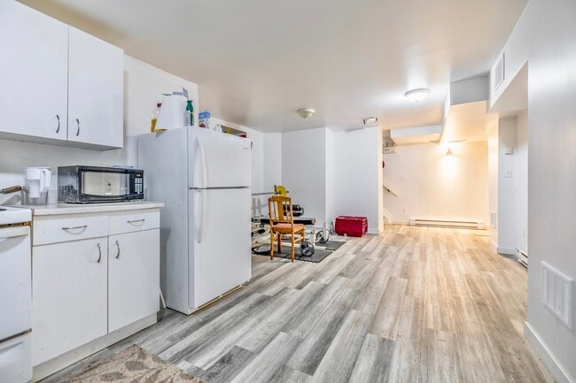 Photo - 661 Mcmillan Av Unit 4