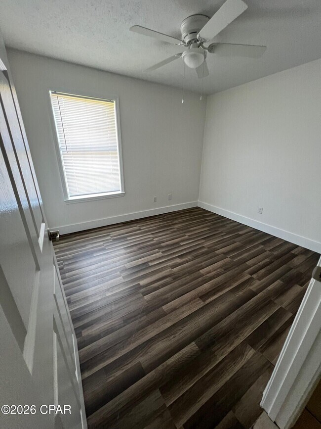 Photo - 2607 Lagoon Knoll Dr