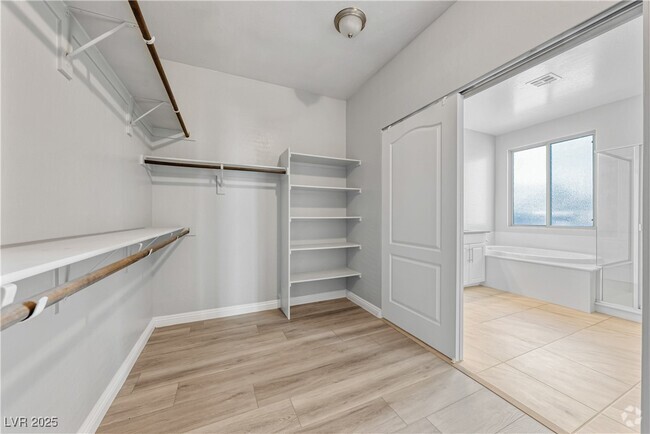 Building Photo - 7176 Summer Grove Ave Rental
