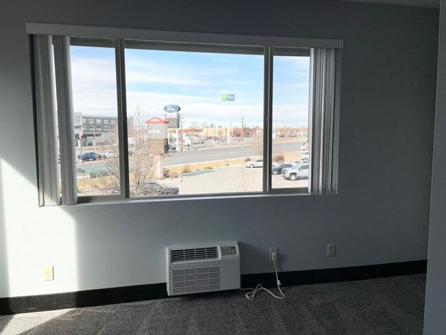 Building Photo - 60 Merlot Dr