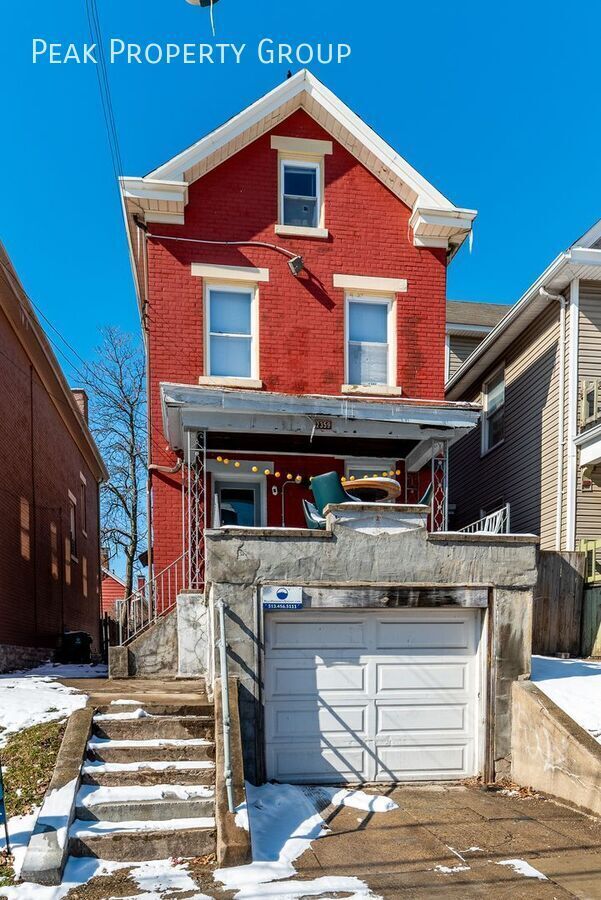 Building Photo - 2359 Stratford Ave Rental