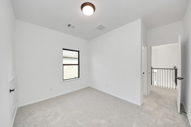 Photo - 10706 Ursa St