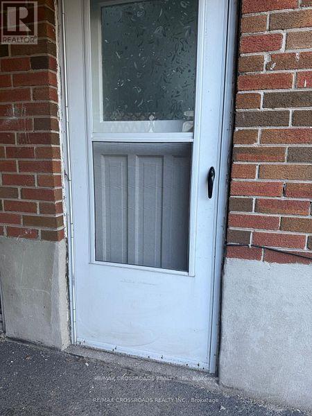 Photo - 113 Confederation Dr