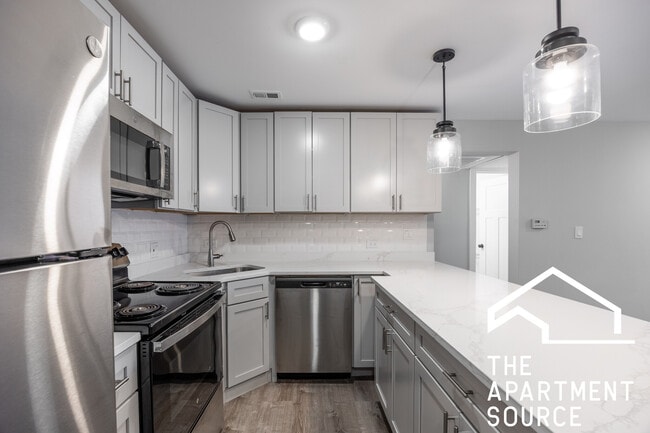 Photo - 1214 N La Salle Dr