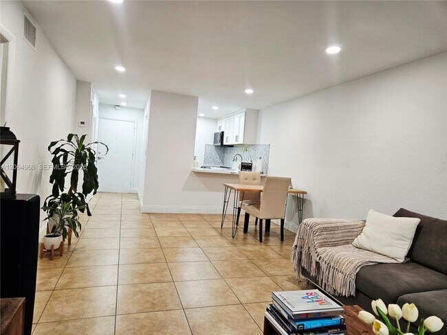 Photo - 2620 NE 135th St Unit 426