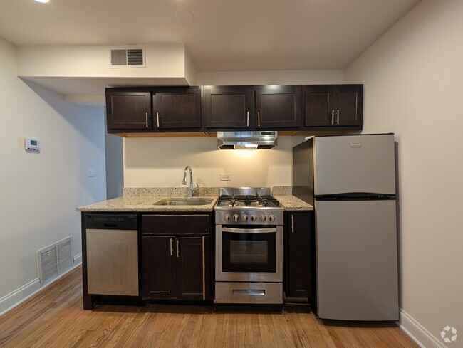 Building Photo - 4036 N Ashland Ave Unit GDN Rental