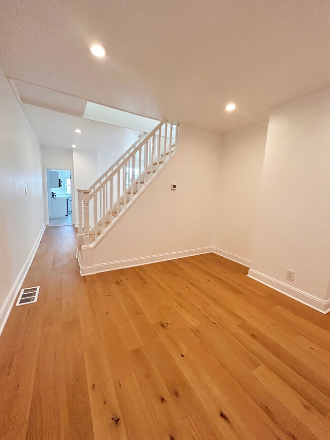 Photo - 3047 Coral St