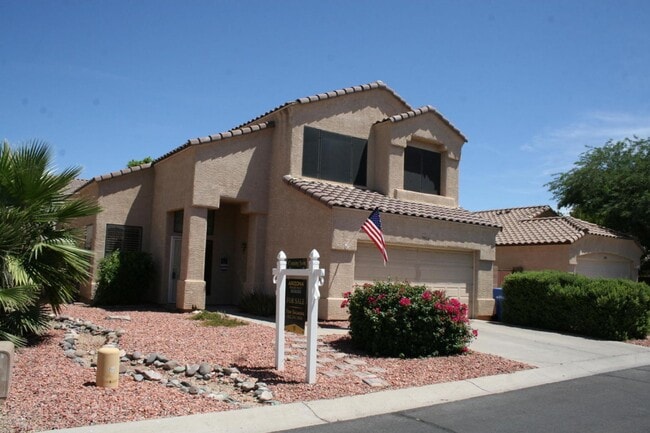 2010 W Tracy Ln