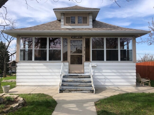 Building Photo - 605 McCarthy Rd